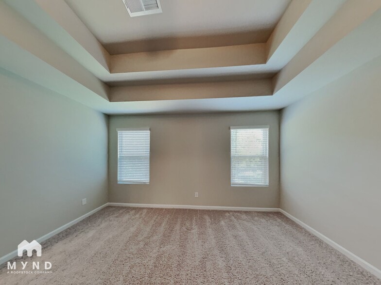 Building Photo - 418 S Fortune Way