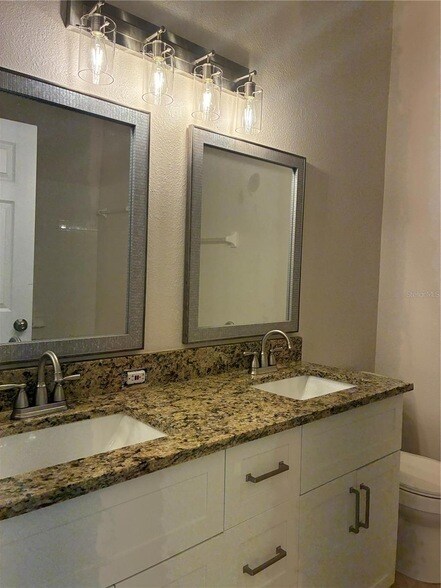Building Photo - 8648 Hunters Key Cir