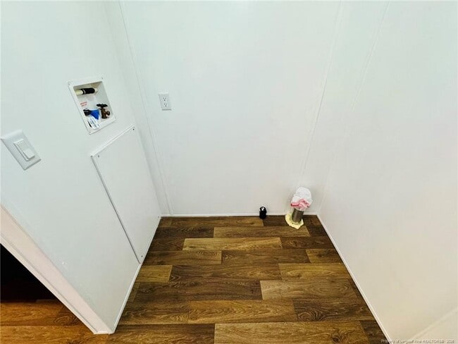 Building Photo - 1992 Henry Hammond Rd