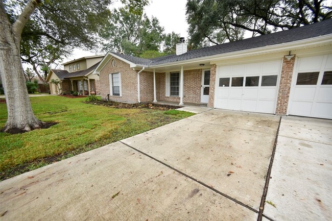 Building Photo - 217 Rachael Ln