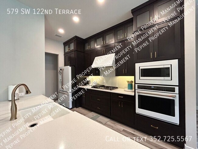 Building Photo - 579 SW 122nd Terrace