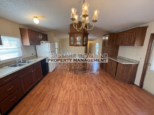 Building Photo - 3040 Samples Rd