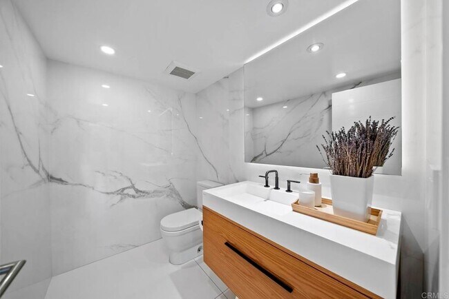 Building Photo - 7713 Esterel Dr