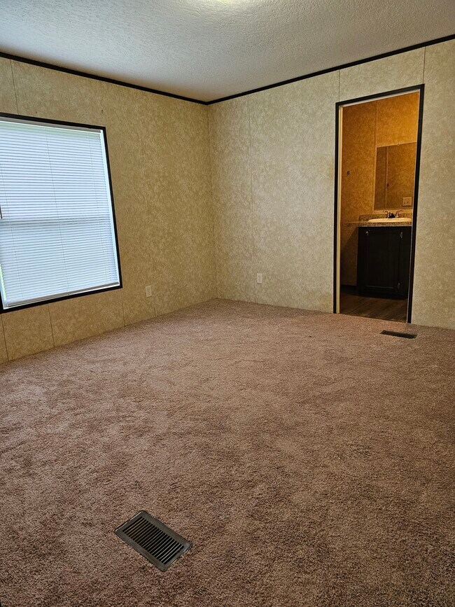 Building Photo - 2187 Jackson St