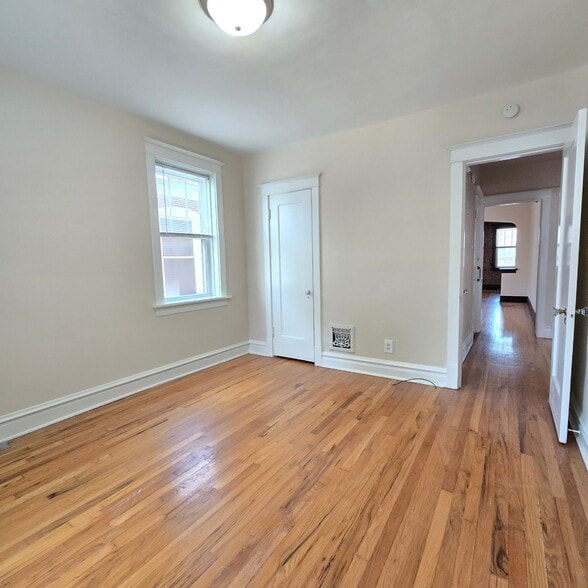 Building Photo - 5127 Goethe Ave