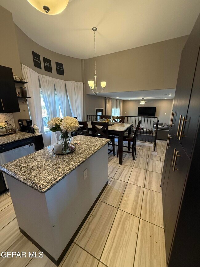 Building Photo - 954 Brudenal Pl