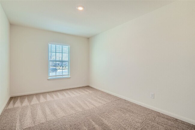 Building Photo - 7317 Lazy Cyn