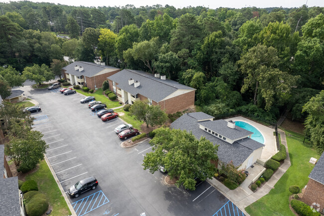 Aerial - Mill Run Apartments