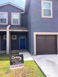 Building Photo - 7030 Lakeview Dr.