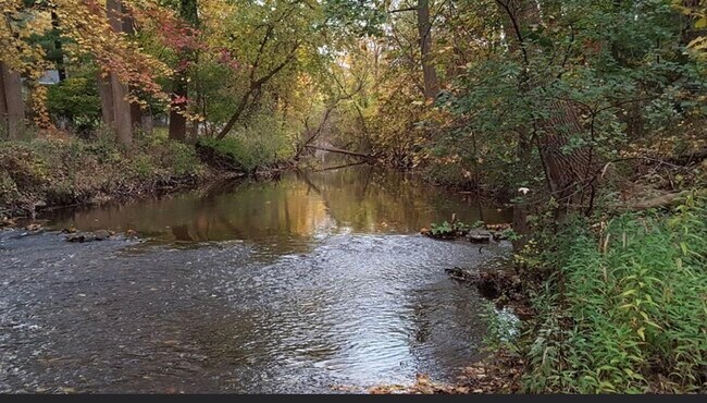 Bike trail - 106 Ken O Sha Dr SE