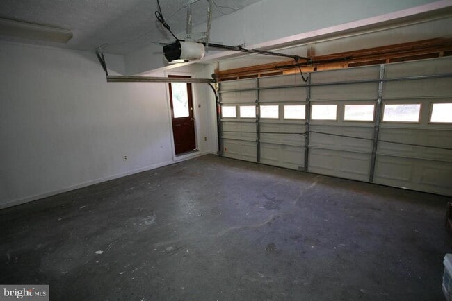 Building Photo - 1902 Galetown Dr