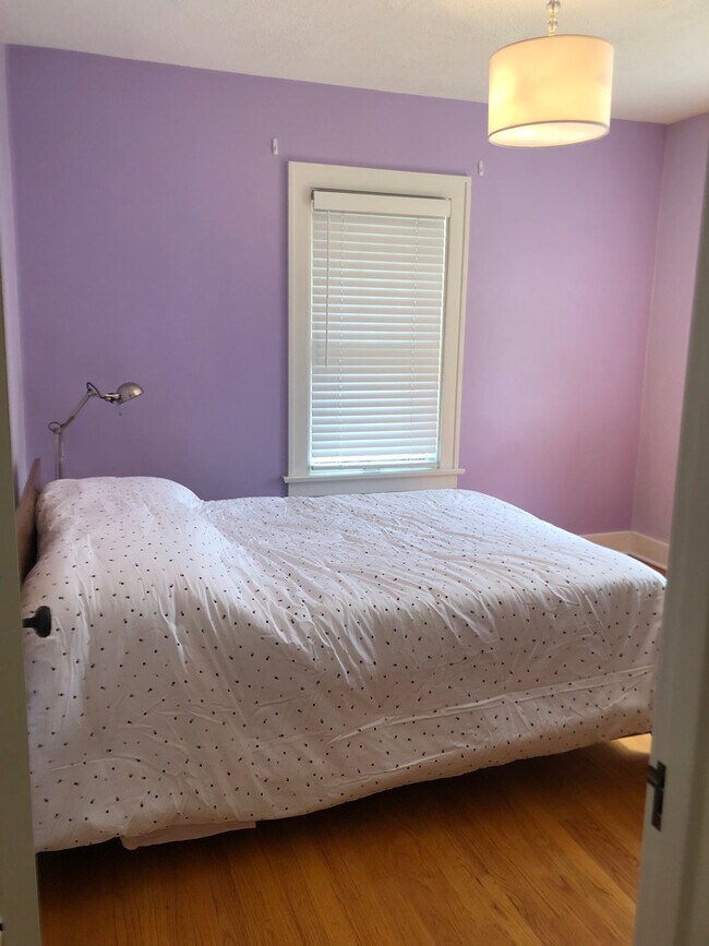 Building Photo - 1021 Morrison Ave