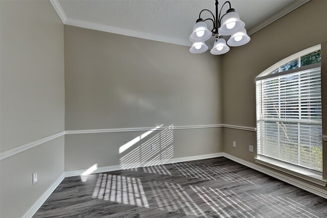 Building Photo - 30215 Stoney Plain Dr