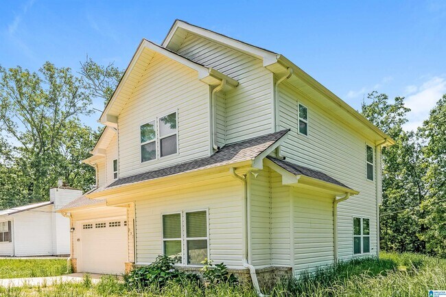 Building Photo - 337 Grove St