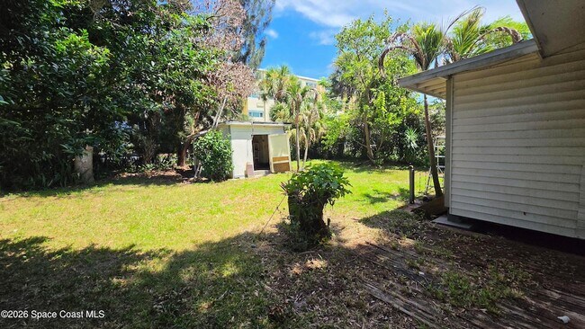 Building Photo - 2101 Hallwood Pl