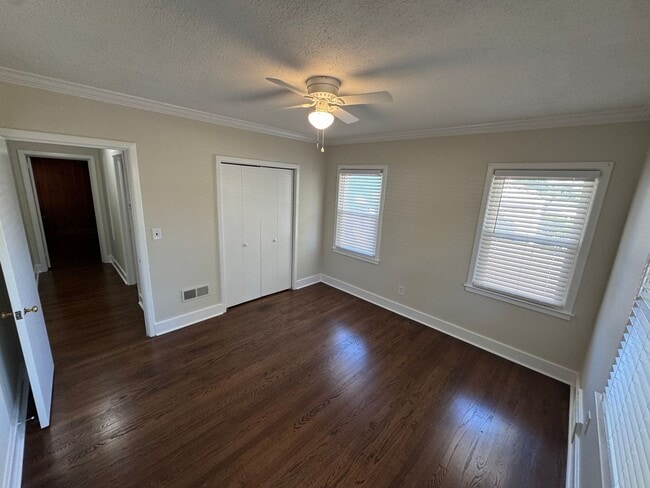 Building Photo - FOR RENT - Haymount Charmer