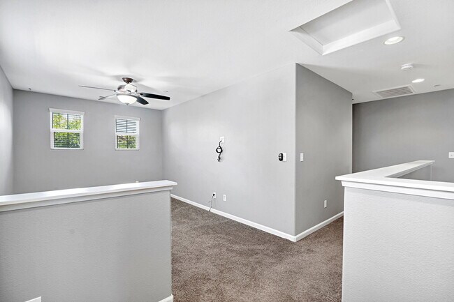 Building Photo - 1446 Sundial Way
