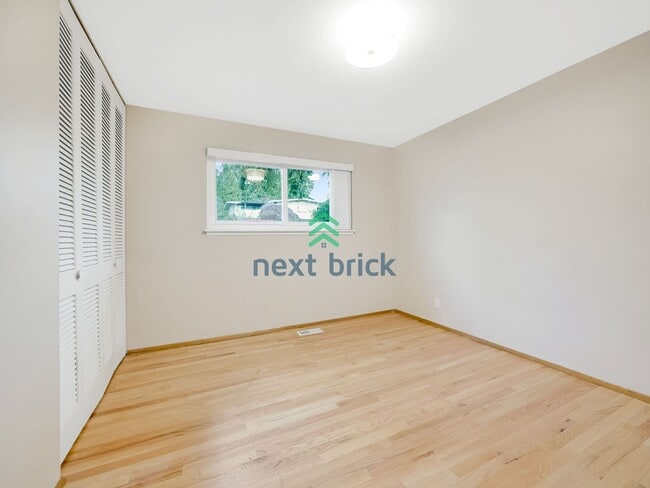 Building Photo - Beautiful 4 Bedroom 3 Bathroom Home for Rent!