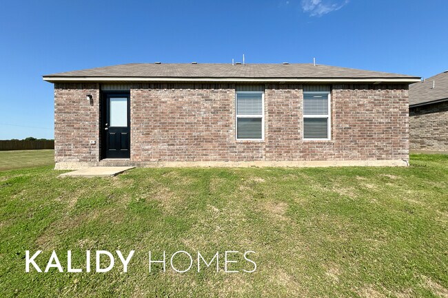 Building Photo - 1690 Bartlett Dr