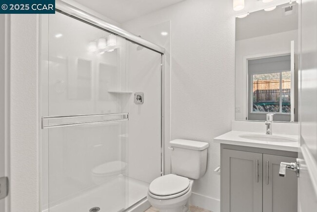 Building Photo - 725 Delve Ct