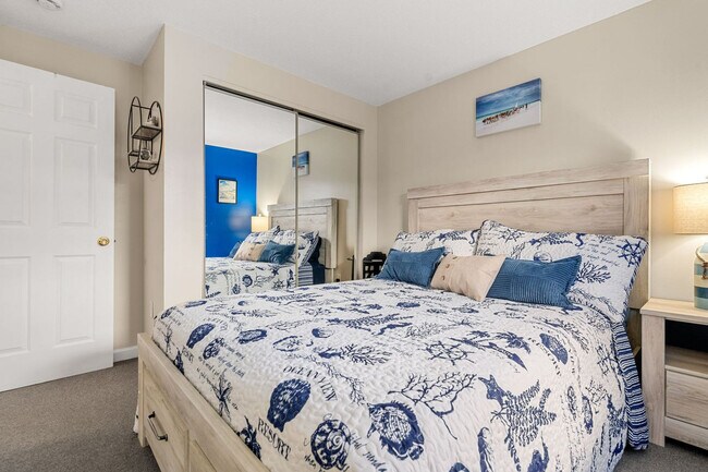 Building Photo - 8 Duston Ave