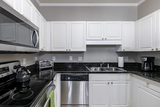 Building Photo - 9776 Leyland Dr