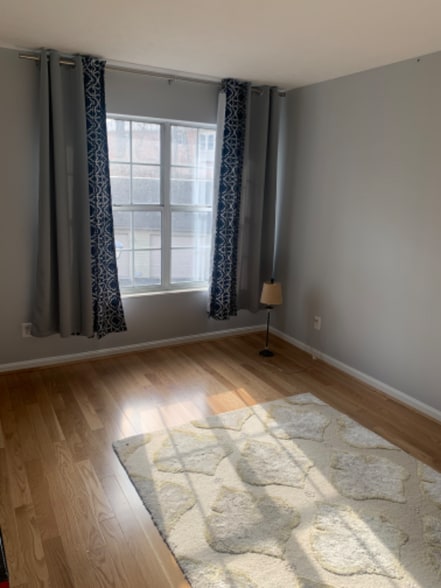 Building Photo - 10555 Montgomery Rd