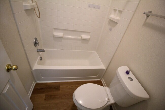 Building Photo - 21123 Sprouse Cir