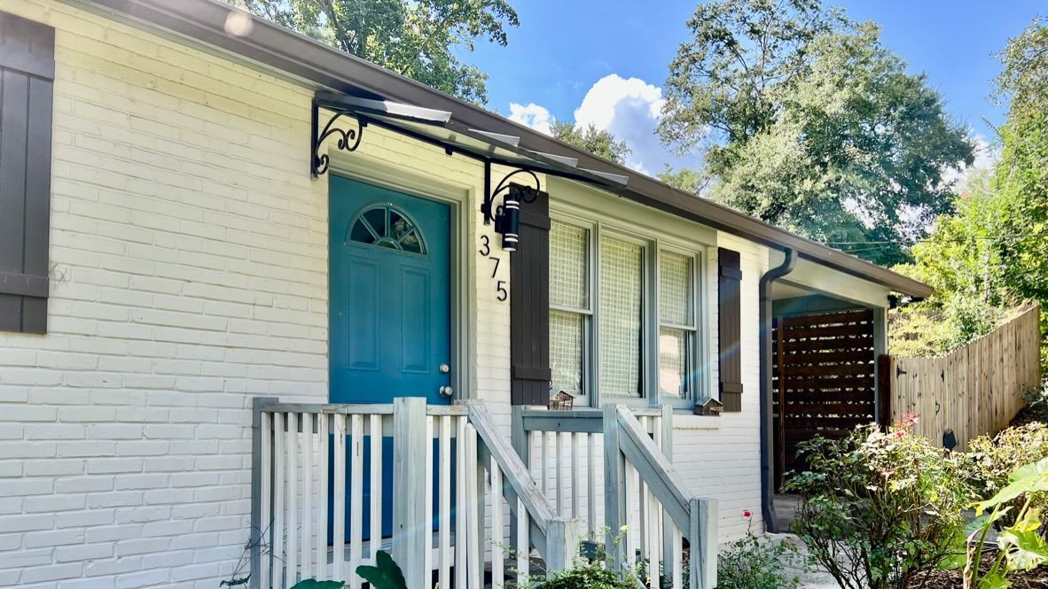 Building Photo - 375 Cologne Dr SE