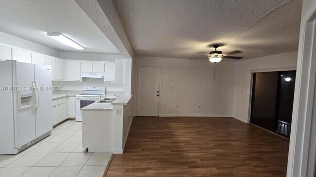 Building Photo - 10717 Cleary Blvd