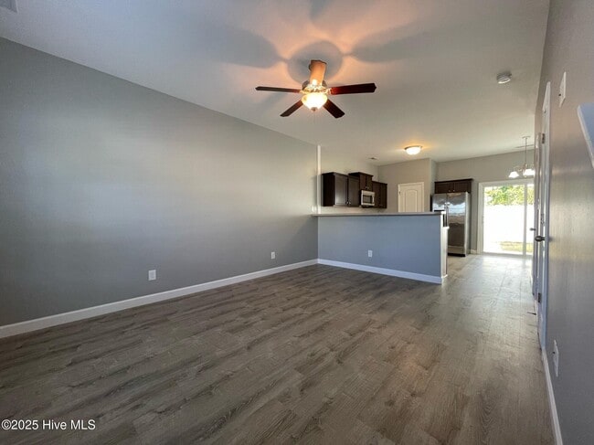 Building Photo - 606 Ebb Tide Ln