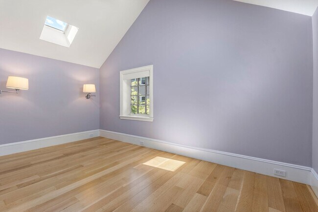 Building Photo - 4 Gracewood Park