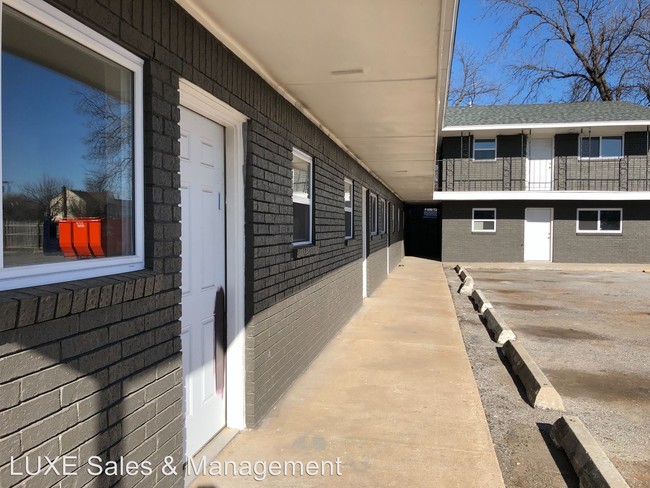 Building Photo - 2520 N Portland Ave