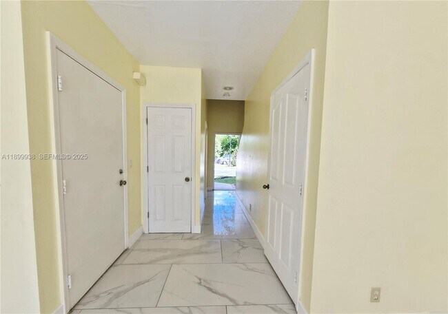 Building Photo - 1209 NW 27th Ave