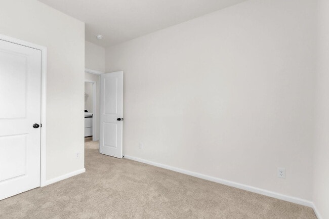 Building Photo - New Construction 3BR/2.5BA Townhome with Loft in Downtown Travelers Rest