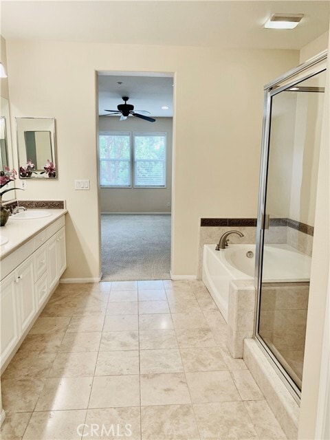 Building Photo - 67 Reunion