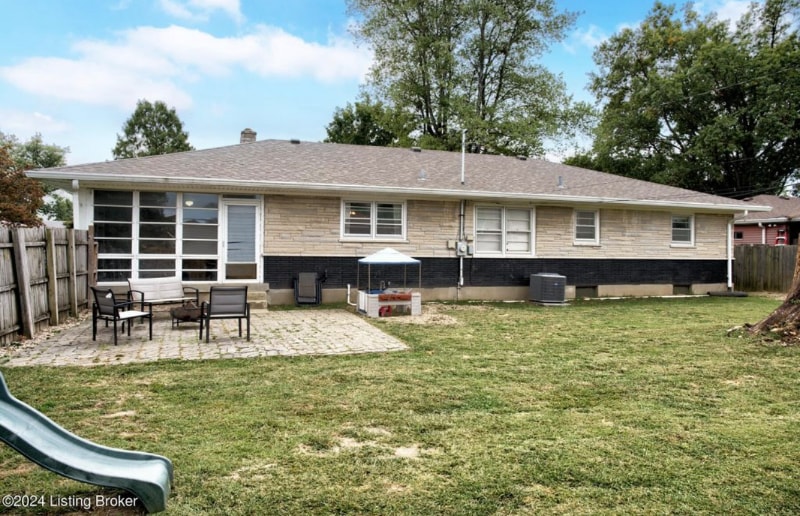 Building Photo - 2712 Sharon Way