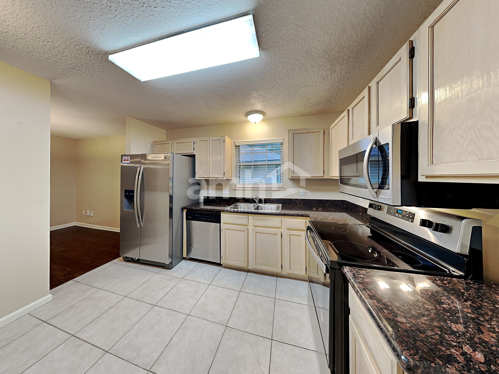 Building Photo - 7757 MacDougall Dr