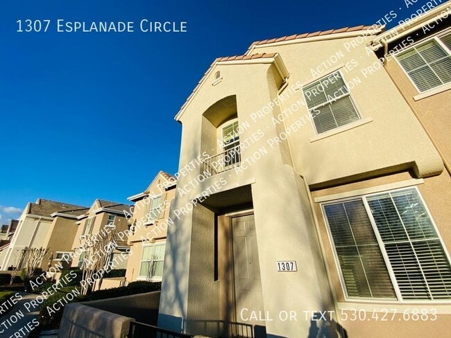 Building Photo - 1307 Esplanade Cir