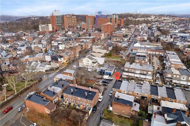 Building Photo - 414 Fisk St