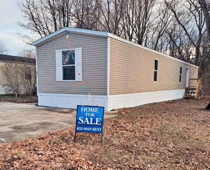 Building Photo - 87 Deerwood Park