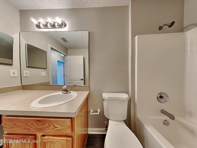 Building Photo - 6463 Silk Leaf Ln