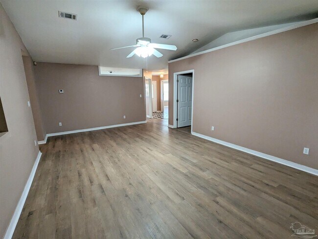 Building Photo - 7415 Lillie Ln