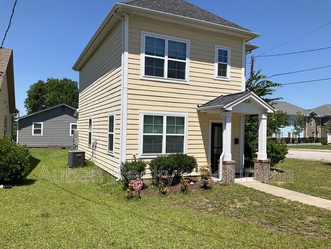 Building Photo - 1331 McDuffie Ave