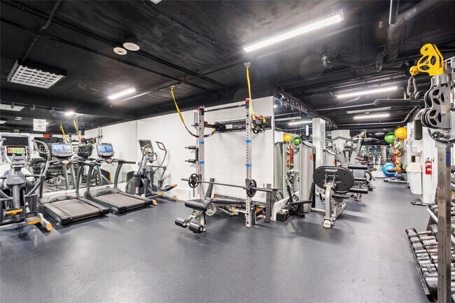 Building Photo - 199 Ocean Ln Dr