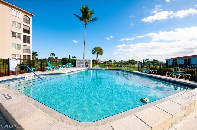 Building Photo - 57 High Point Cir W