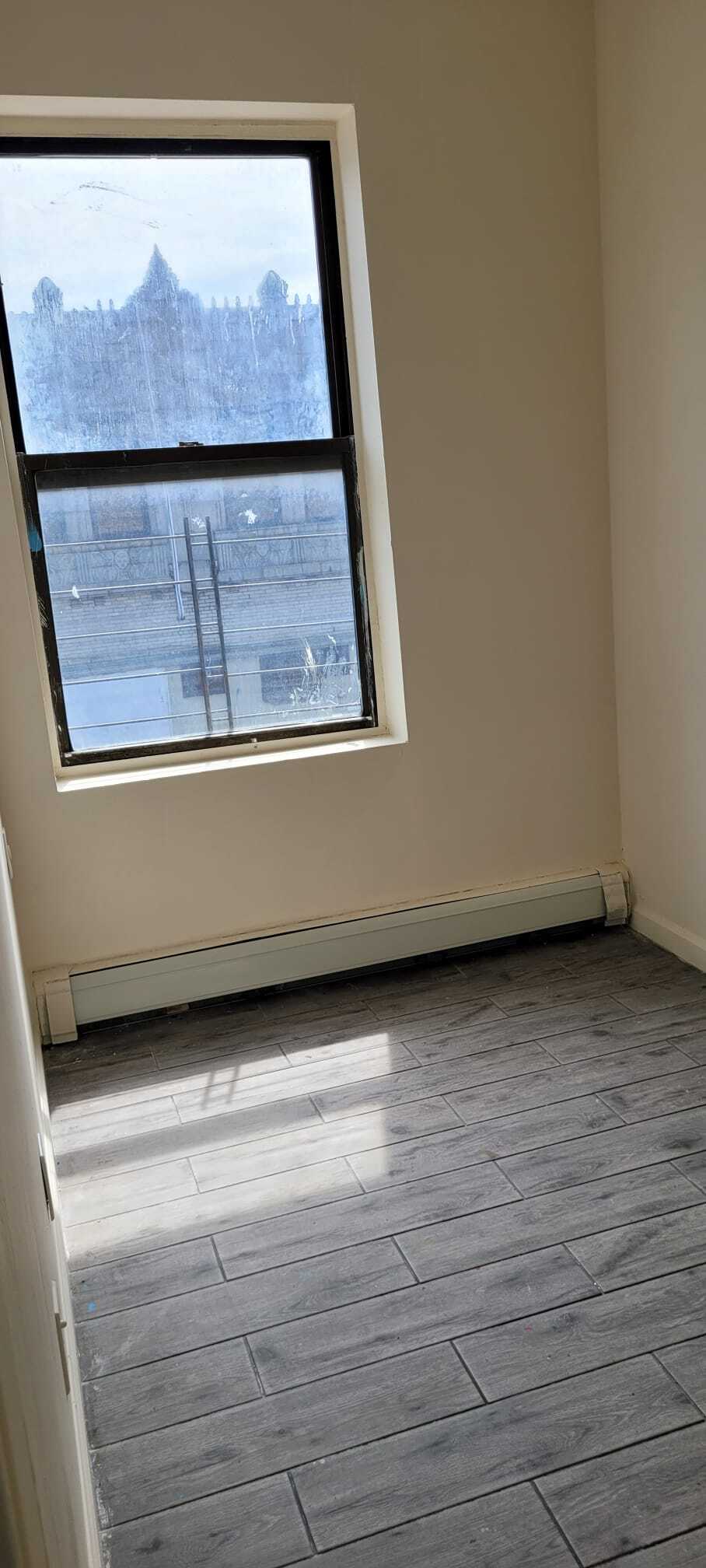 Building Photo - 1875 Carter Ave