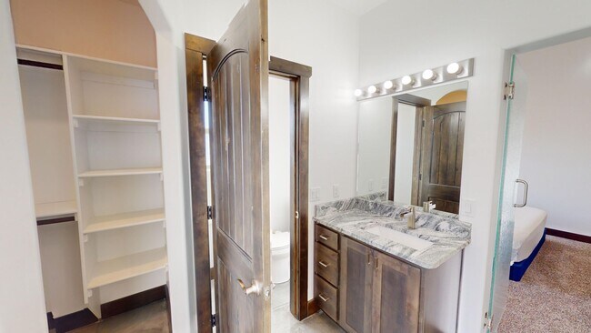 Building Photo - Partially Furnished Home