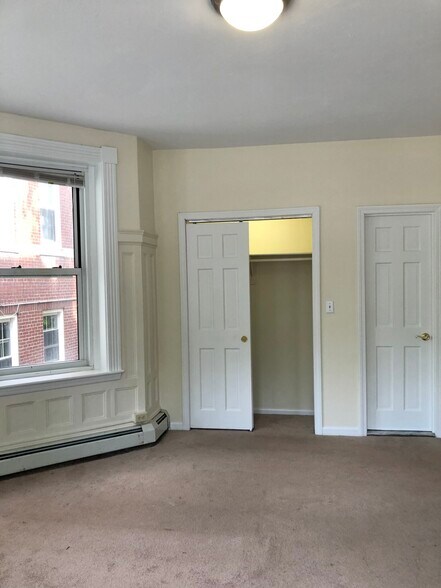 Building Photo - 1407 Beacon St
