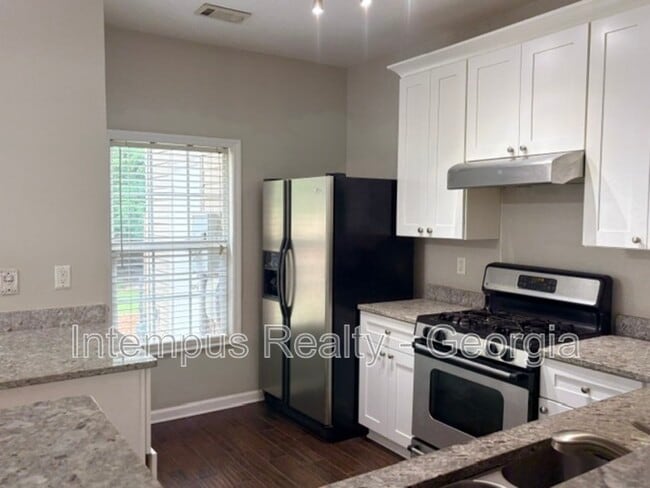 Building Photo - 904 Prestwyck Ct
